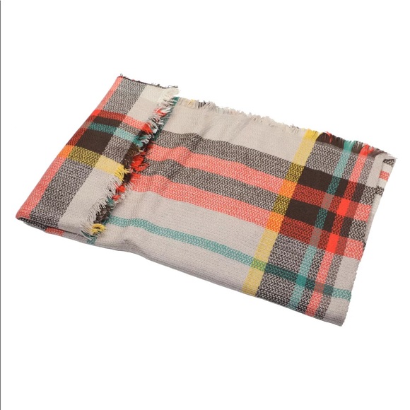 New Oversized Blanket Scarf - Picture 2 of 2